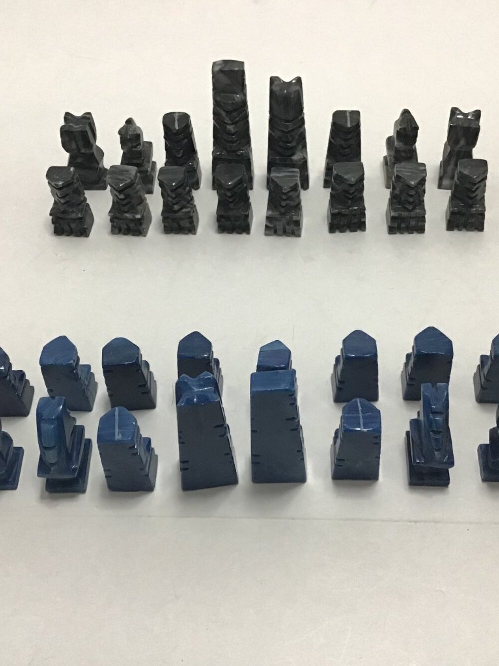 Vtg Mexican Aztec Onyx Marble Stone Hand Carved Chess Full Set 32 Pcs Gray Blue